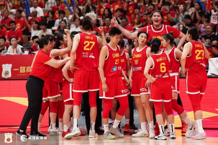 🏀热身赛-韩旭18+11 张子宇18+6 中国女篮力克日本女篮