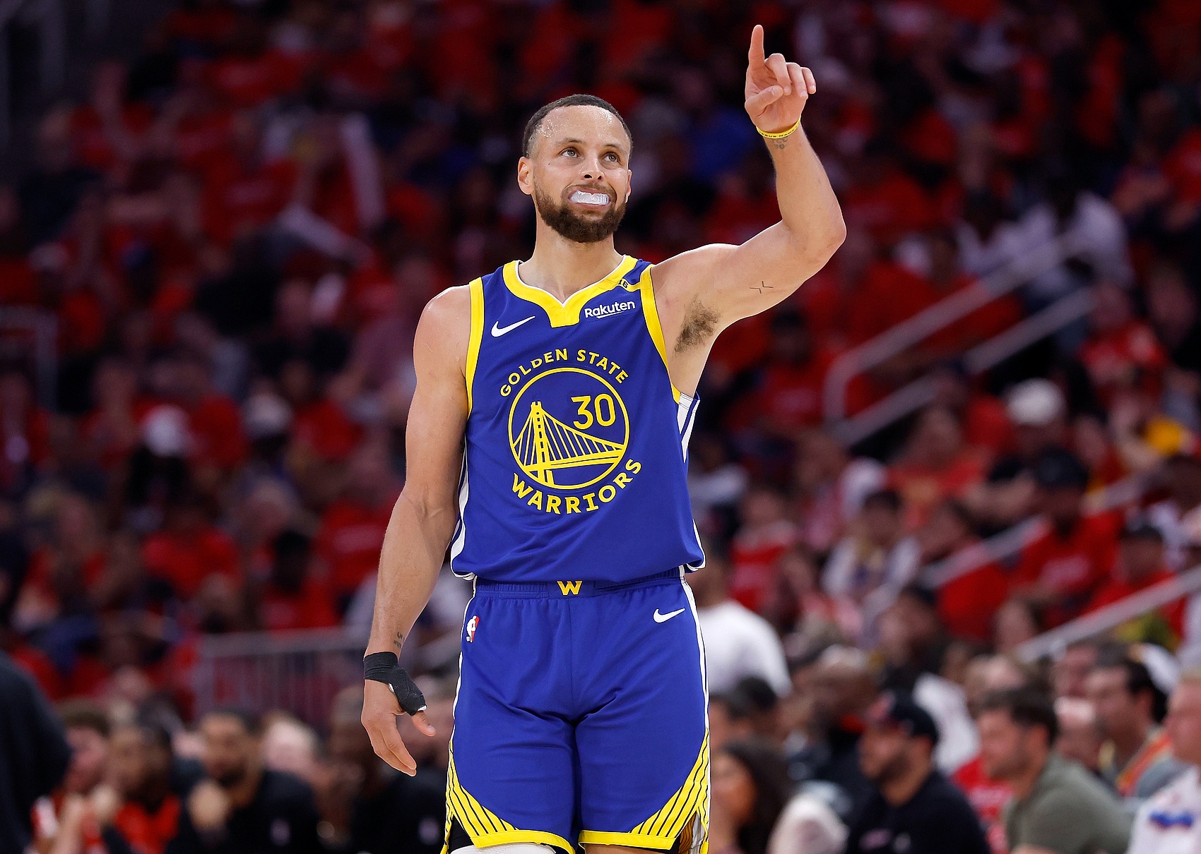 🤫库里：NBA规模翻了10倍但球员就拿死工资 我们该参与股权分配