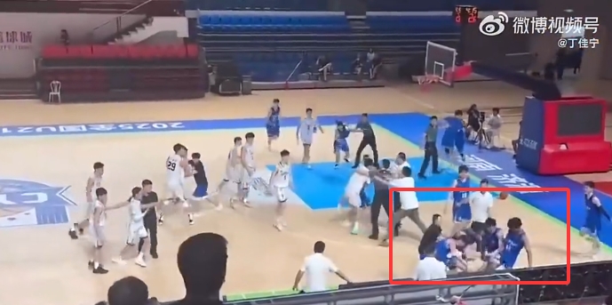 超大规模冲突！你认为辽宁&山东U21男篮这下会面临怎样的处罚？