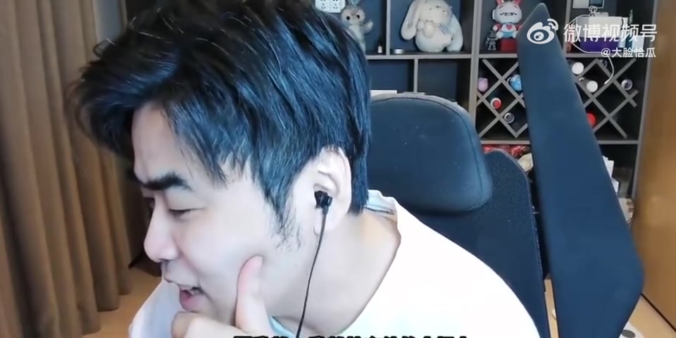 你分得清吗~火箭官推晒汤普森兄弟和全队一起训练视频
