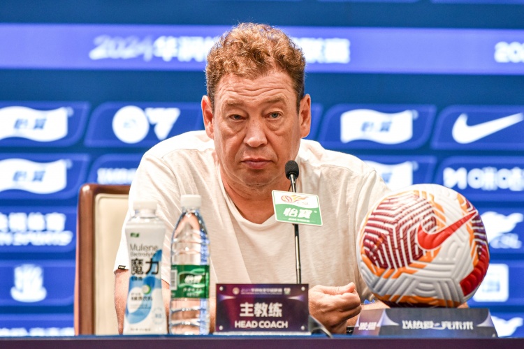 斯卢茨基：要尽全力打好最后5轮 自我心态调整是职业球员必备素养
